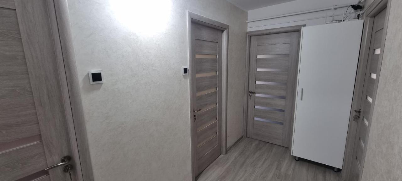 Ilona Apartament 3 Camere Râmnicu Vâlcea 外观 照片